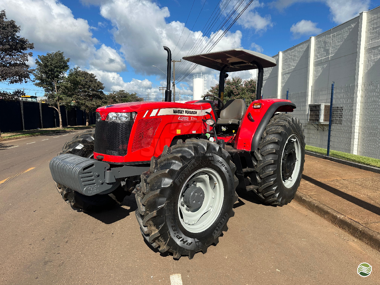 TRATOR MASSEY FERGUSON MF 4292 Tração 4x4 Sucatão Tratores e Peças IBIPORA PARANÁ PR